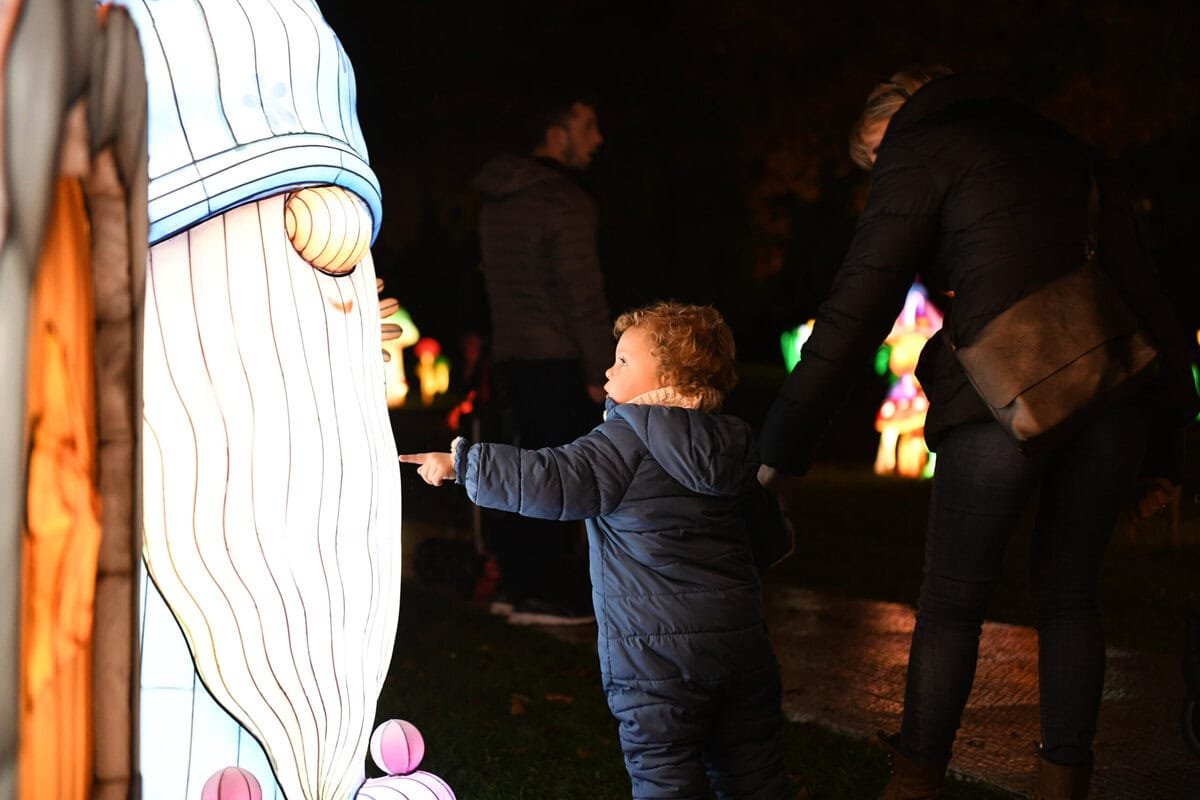 Galaxy lights tunnel for commercial holiday lighting route