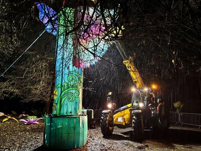 On-site Lantern Festival Installation